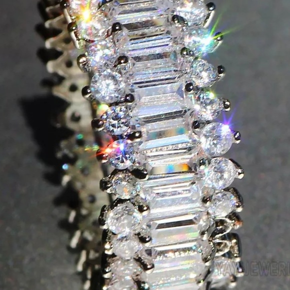 Last Size 10๐ฅณ Sparkly "Queen Ring" 5.9 CT - Picture 5 of 7